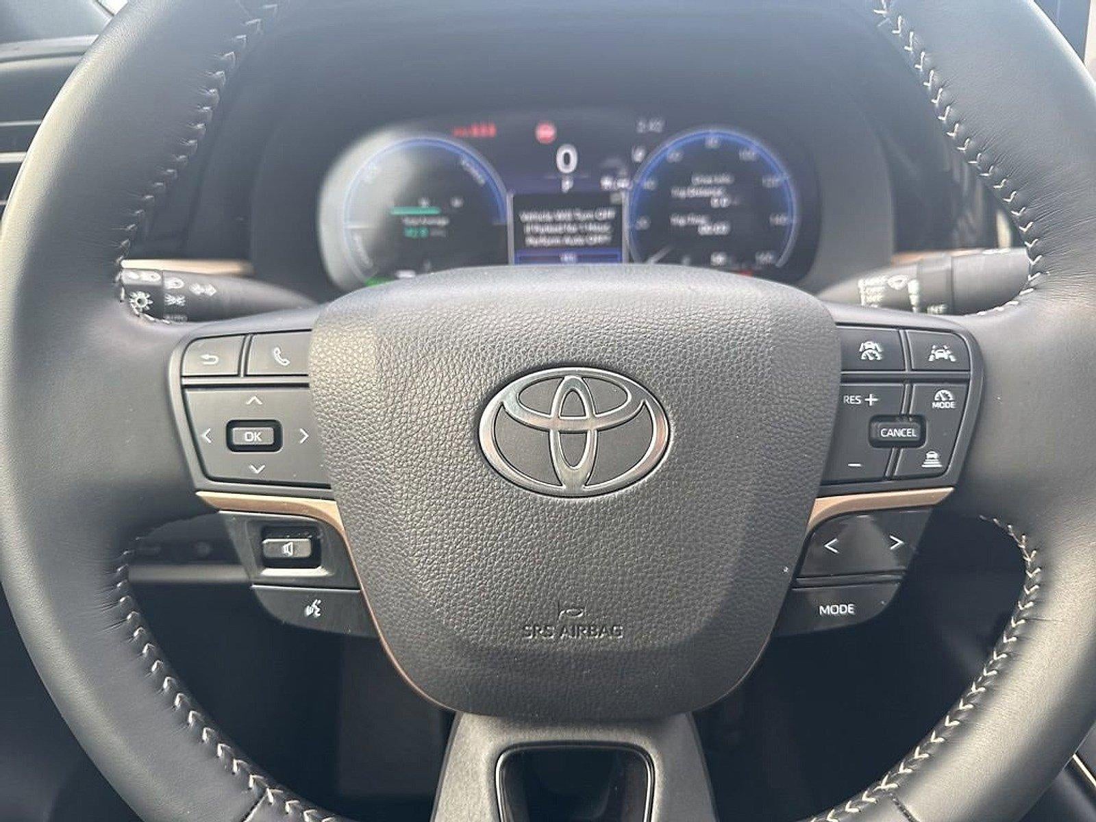 2024 Toyota Crown XLE AWD (Natl)