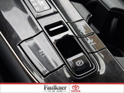 2024 Toyota Crown XLE AWD (Natl)