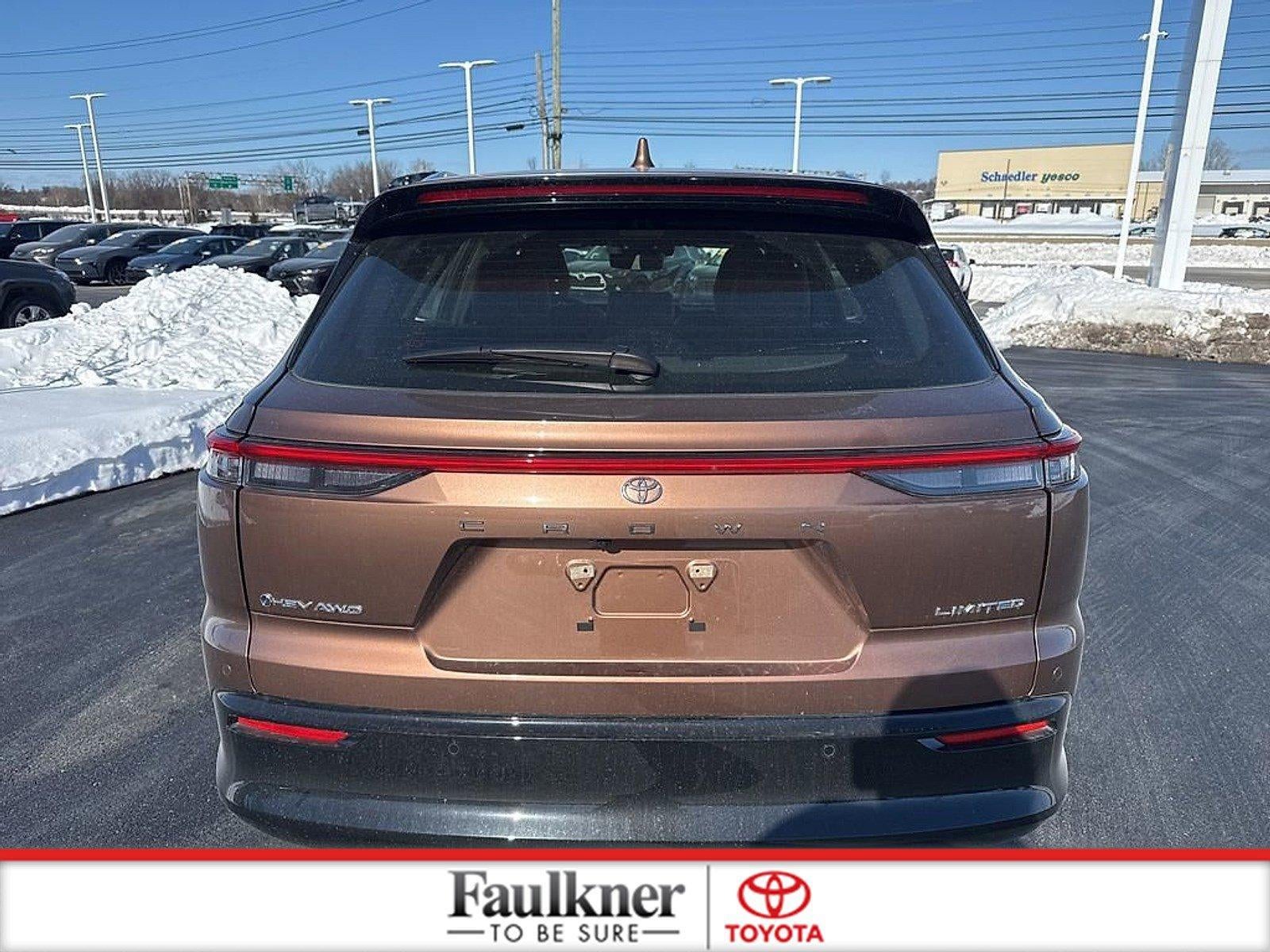 2025 Toyota Crown Signia Limited AWD (Natl)