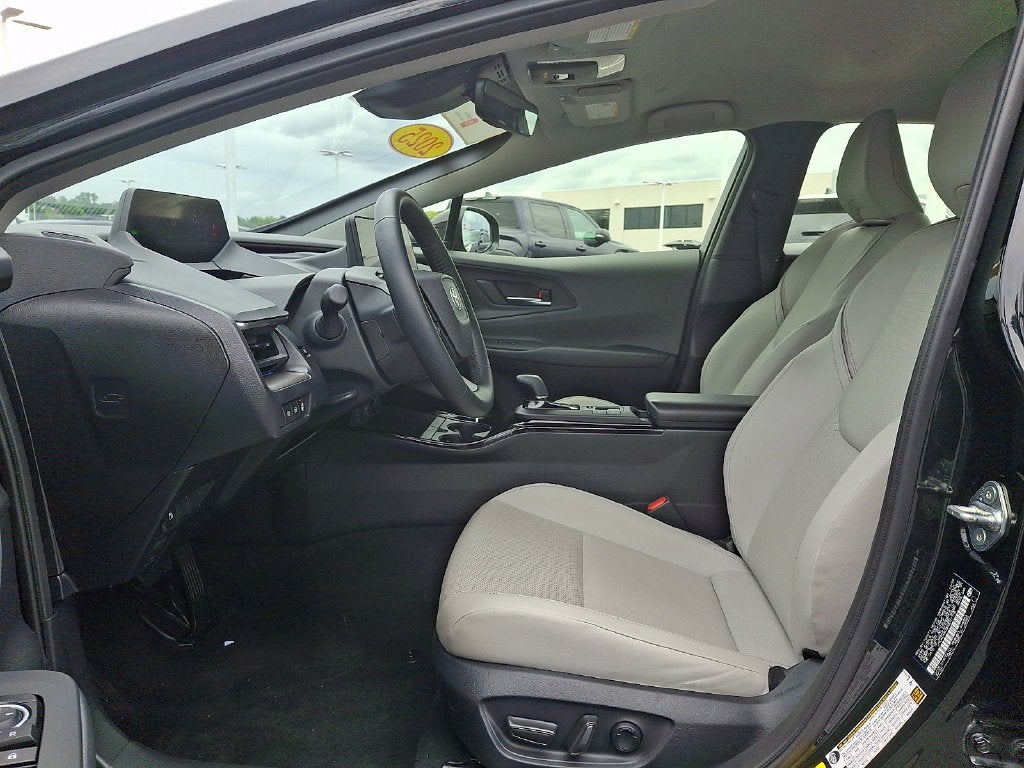 2024 Toyota Prius XLE CERTIFIED