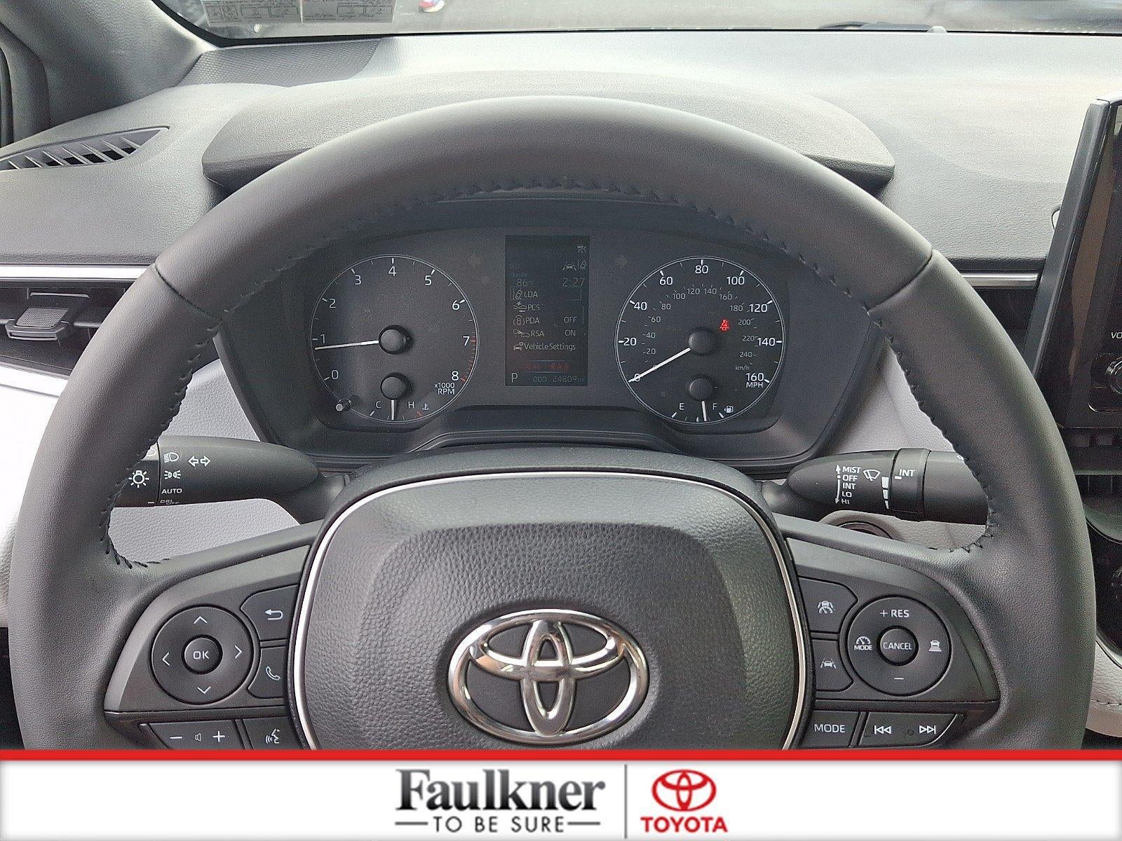 2023 Toyota Corolla SE CVT (Natl)