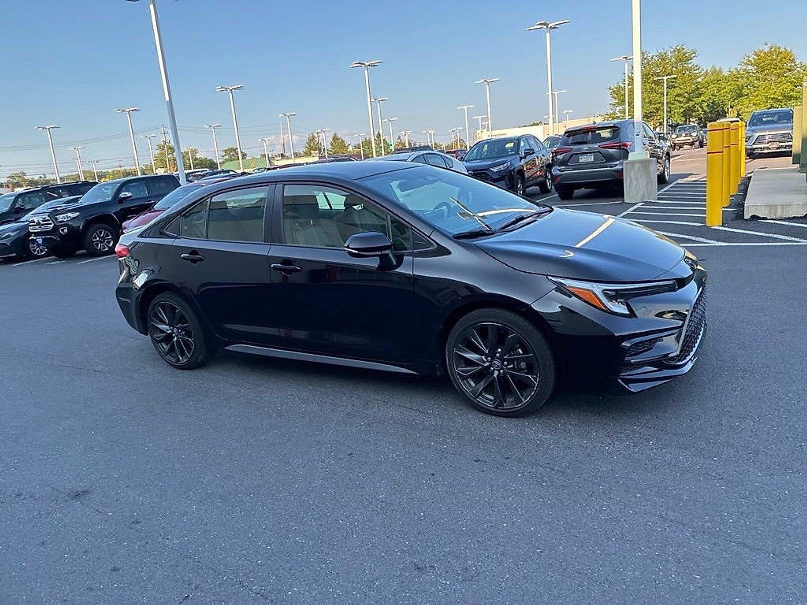 2023 Toyota Corolla SE CVT (Natl)