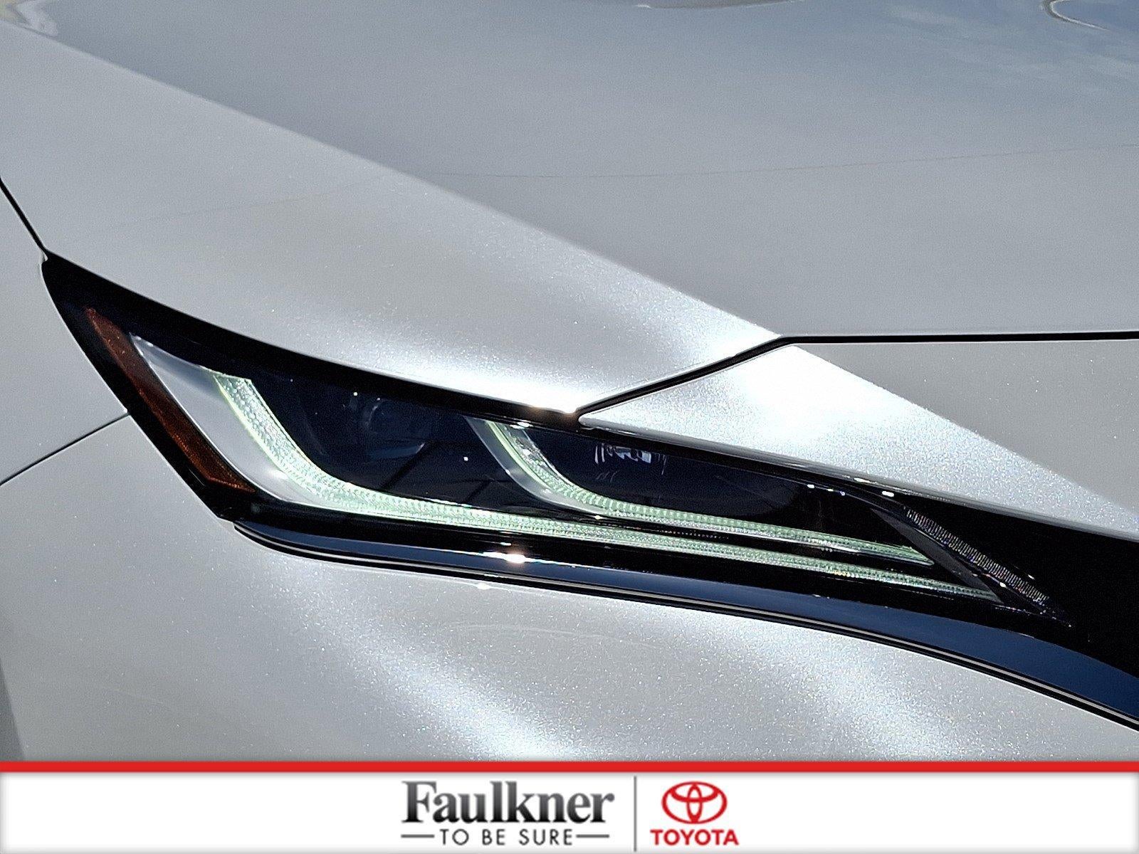 2023 Toyota Venza Nightshade AWD (Natl)