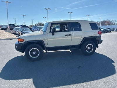 2010 Toyota FJ Cruiser 4WD 4dr Auto (Natl)