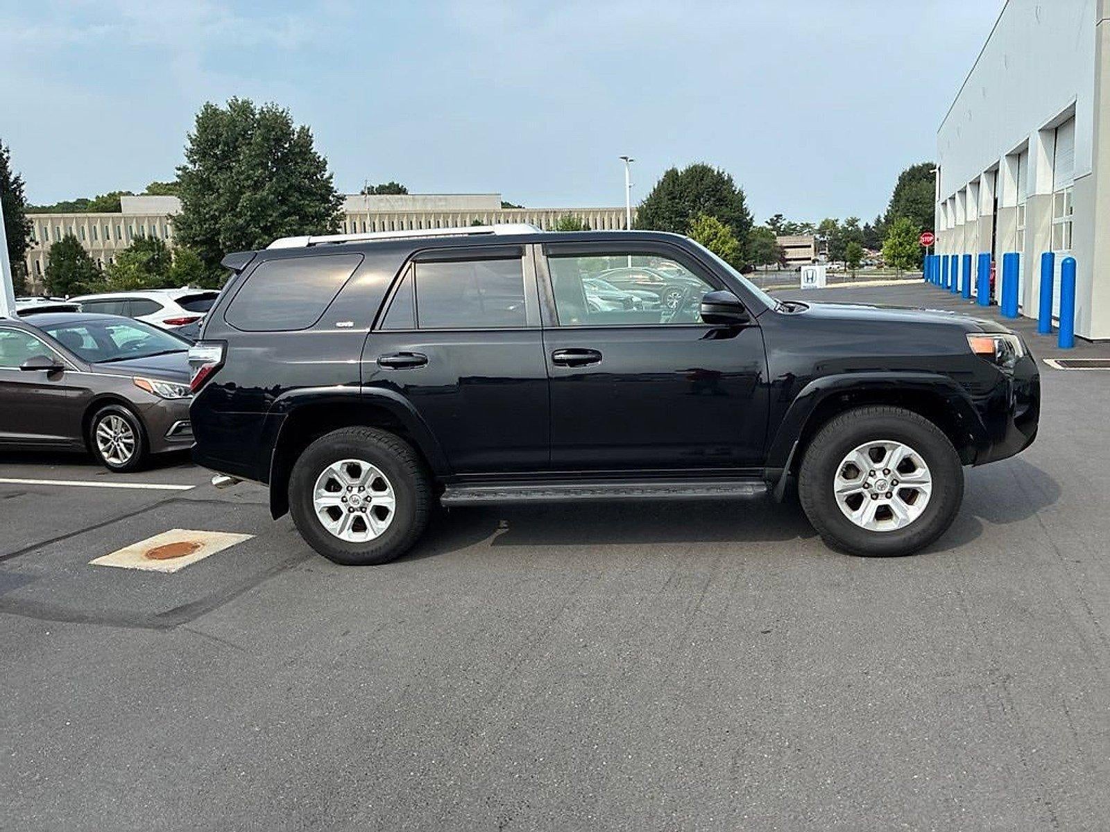 2016 Toyota 4Runner 4WD 4dr V6 SR5 (GS)