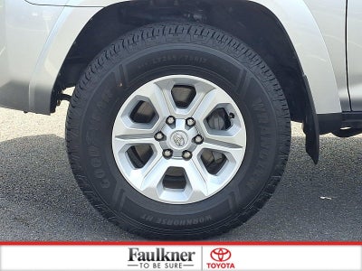 2024 Toyota 4Runner SR5 4WD (GS)