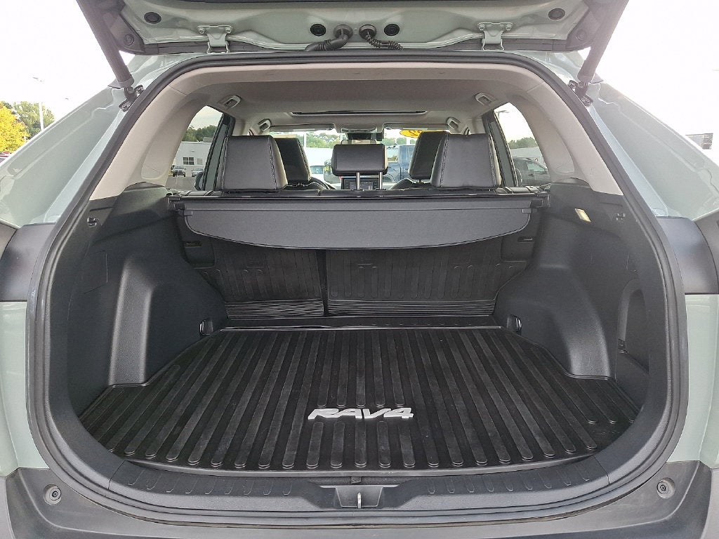 2022 Toyota RAV4 Hybrid XLE Premium CERTIFIED
