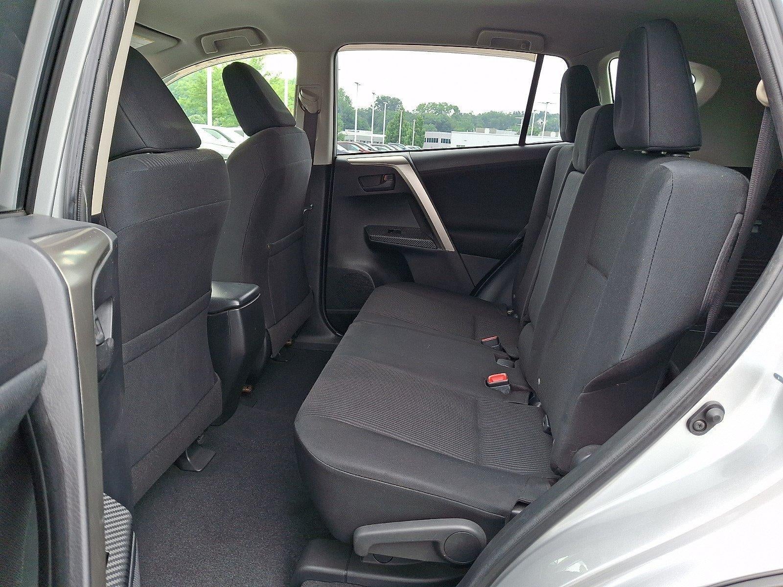 2015 Toyota RAV4 AWD 4dr LE (Natl)