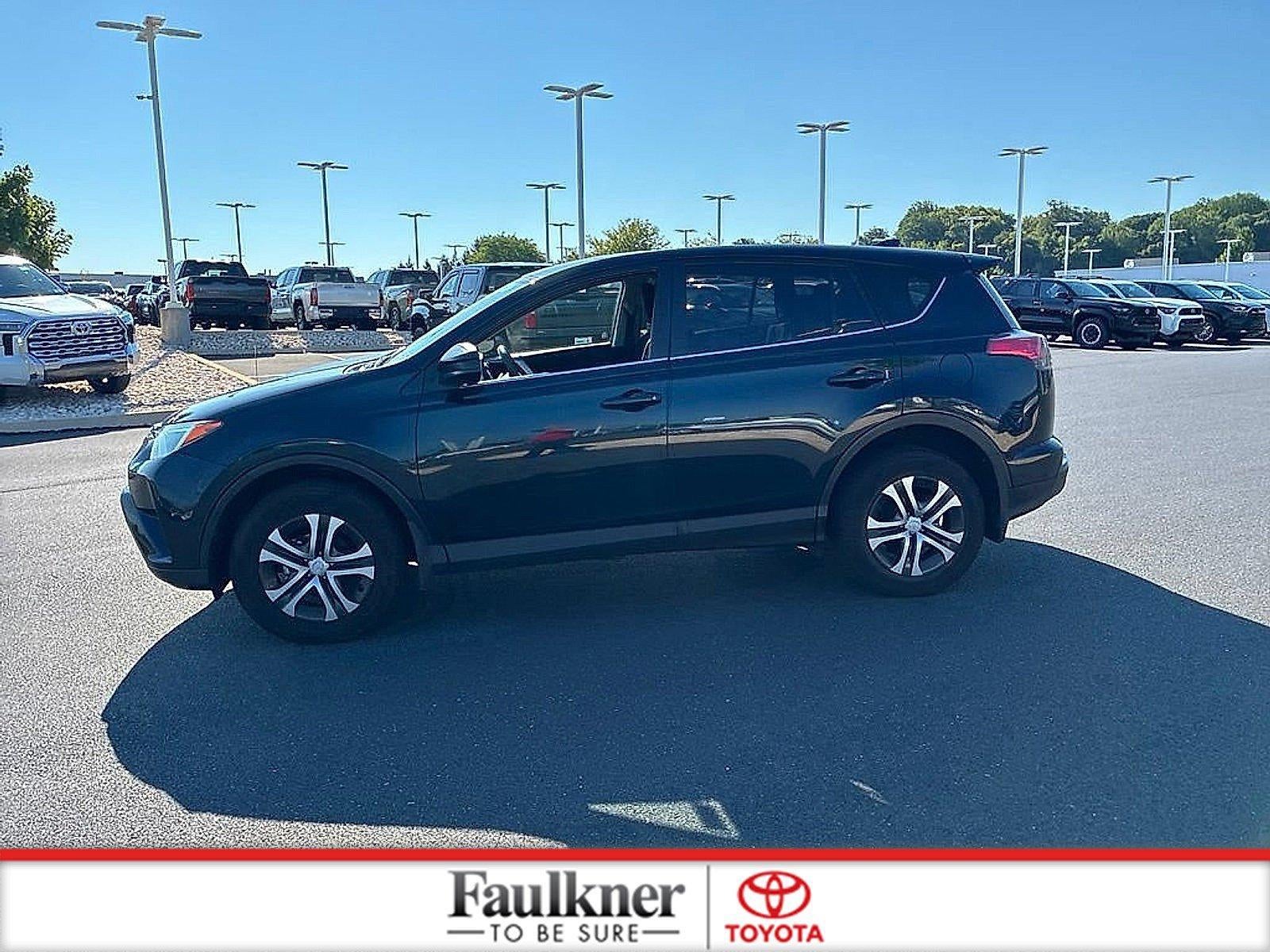 2017 Toyota RAV4 LE AWD (Natl)