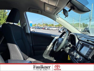 2017 Toyota RAV4 LE AWD (Natl)