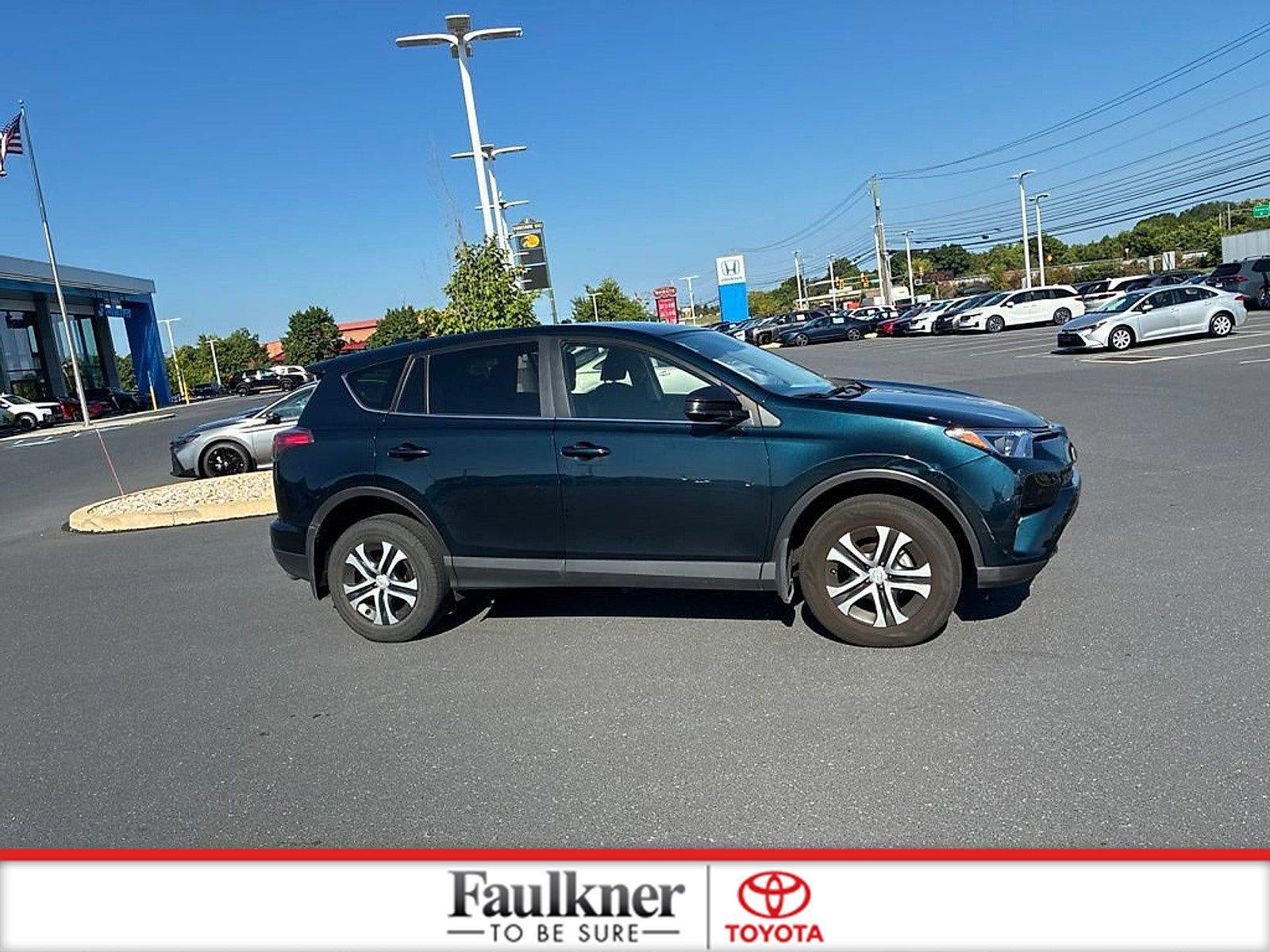 2017 Toyota RAV4 LE AWD (Natl)