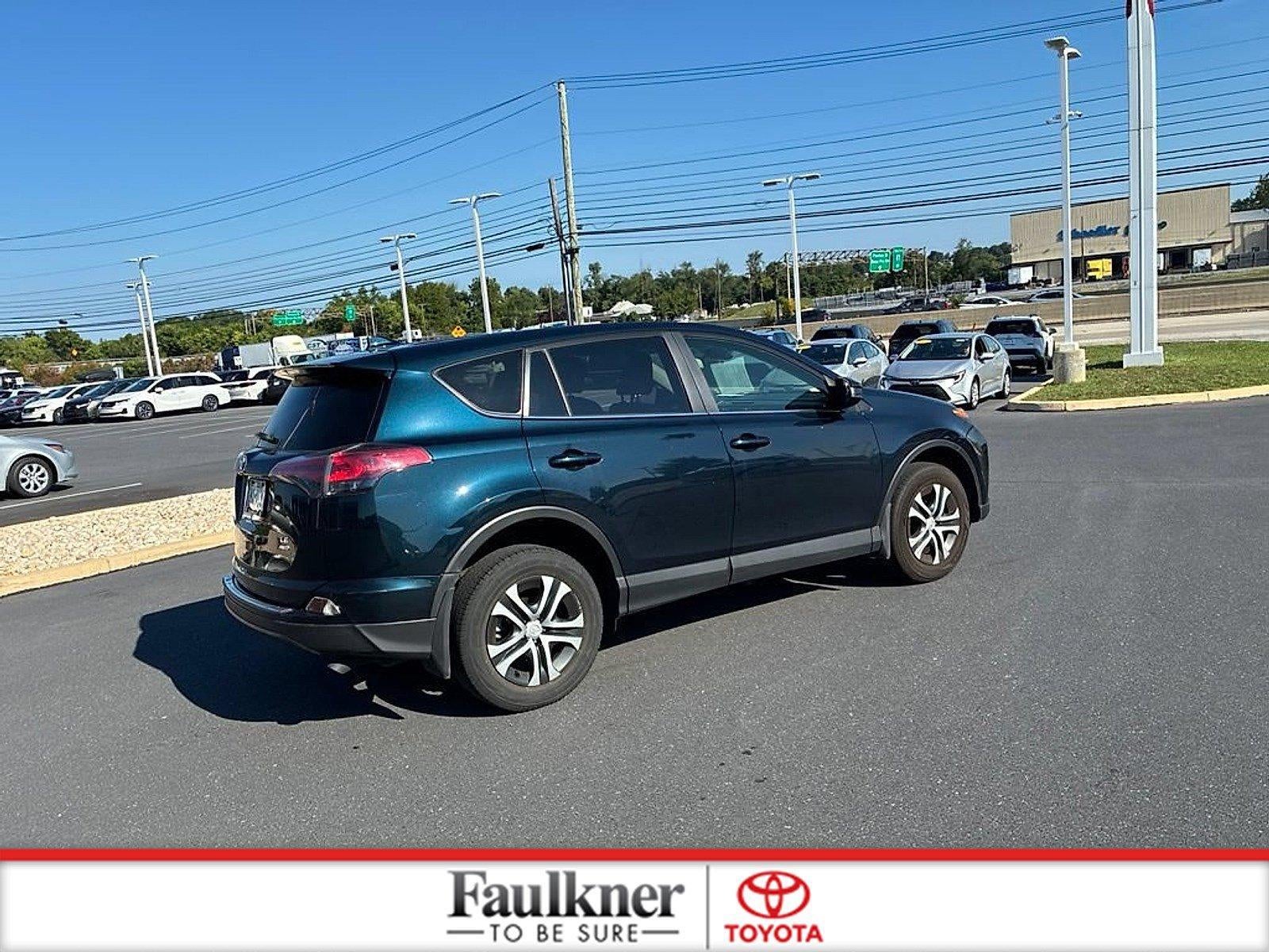 2017 Toyota RAV4 LE AWD (Natl)