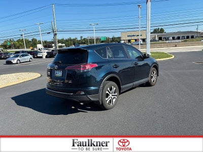 2017 Toyota RAV4 LE AWD (Natl)