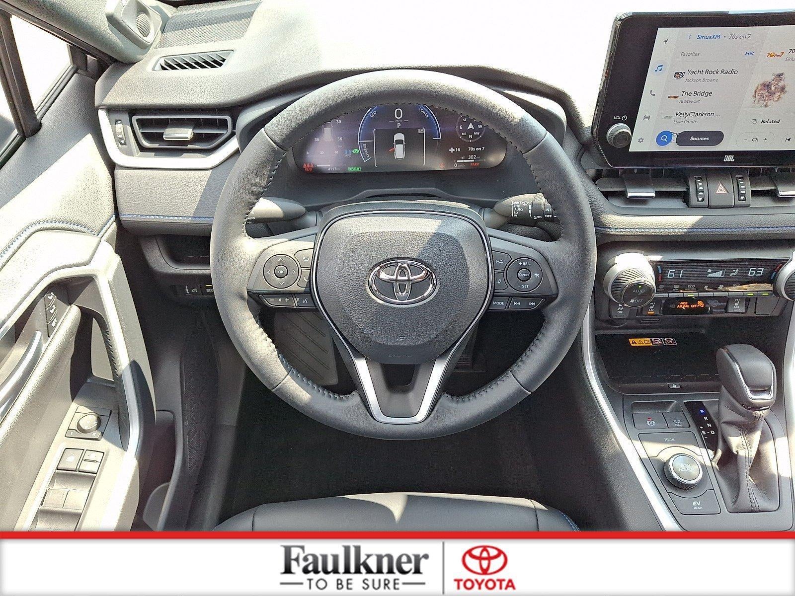 2025 Toyota RAV4 Hybrid XSE AWD (Natl)