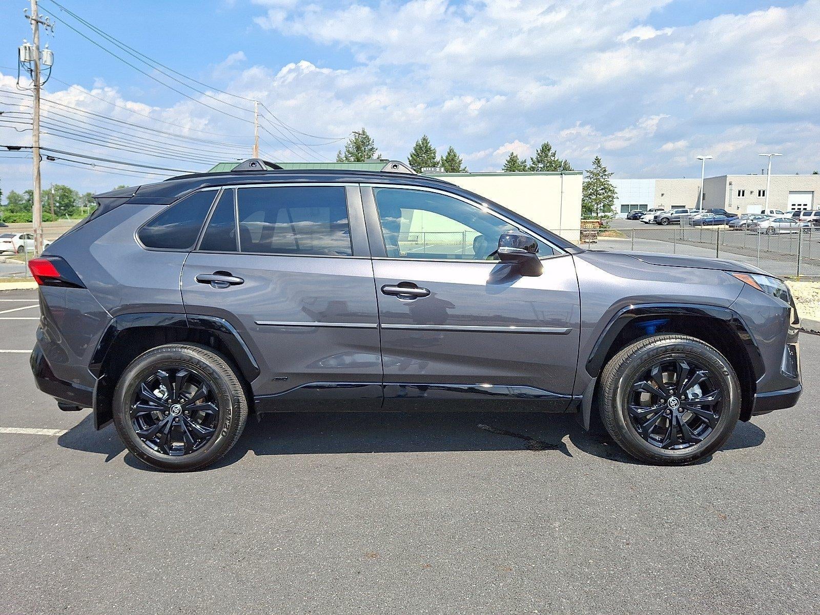 2025 Toyota RAV4 Hybrid XSE AWD (Natl)