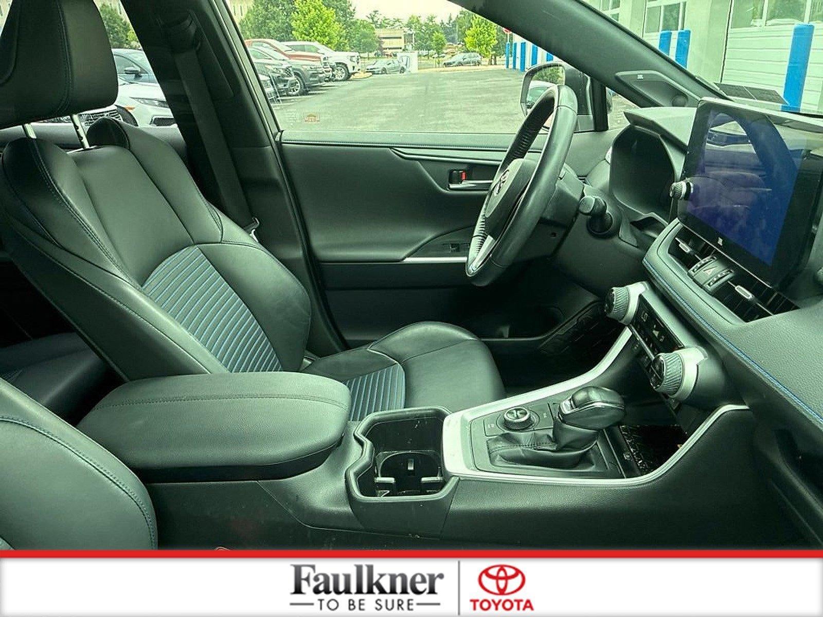 2024 Toyota RAV4 Hybrid XSE AWD (Natl)