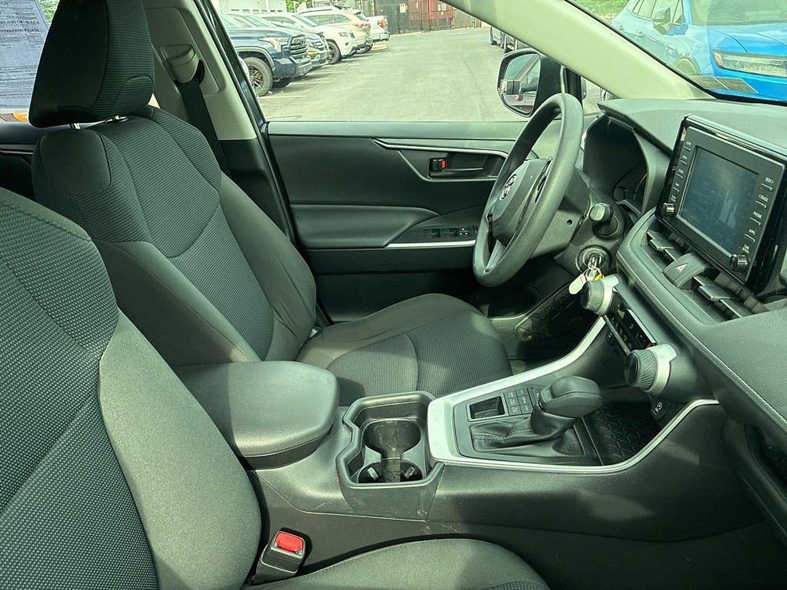 2019 Toyota RAV4 LE AWD (Natl)