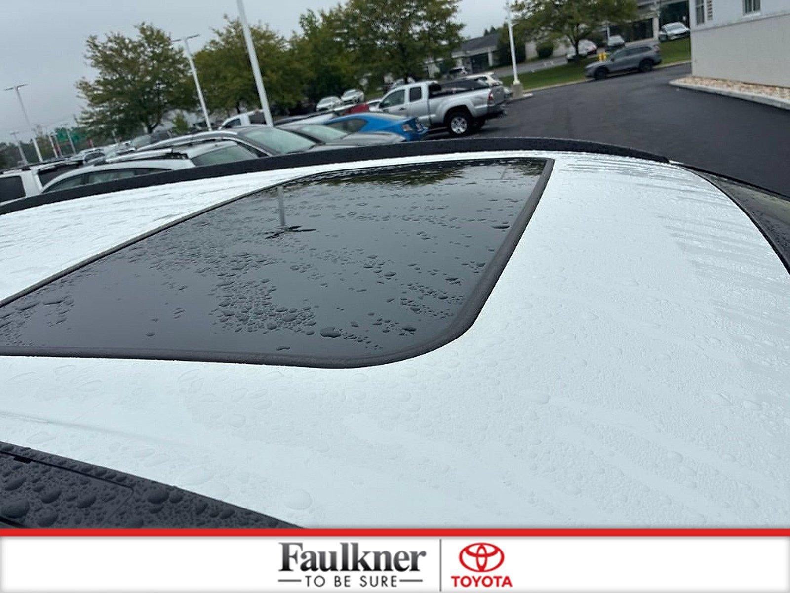 2020 Toyota RAV4 XLE AWD (Natl)