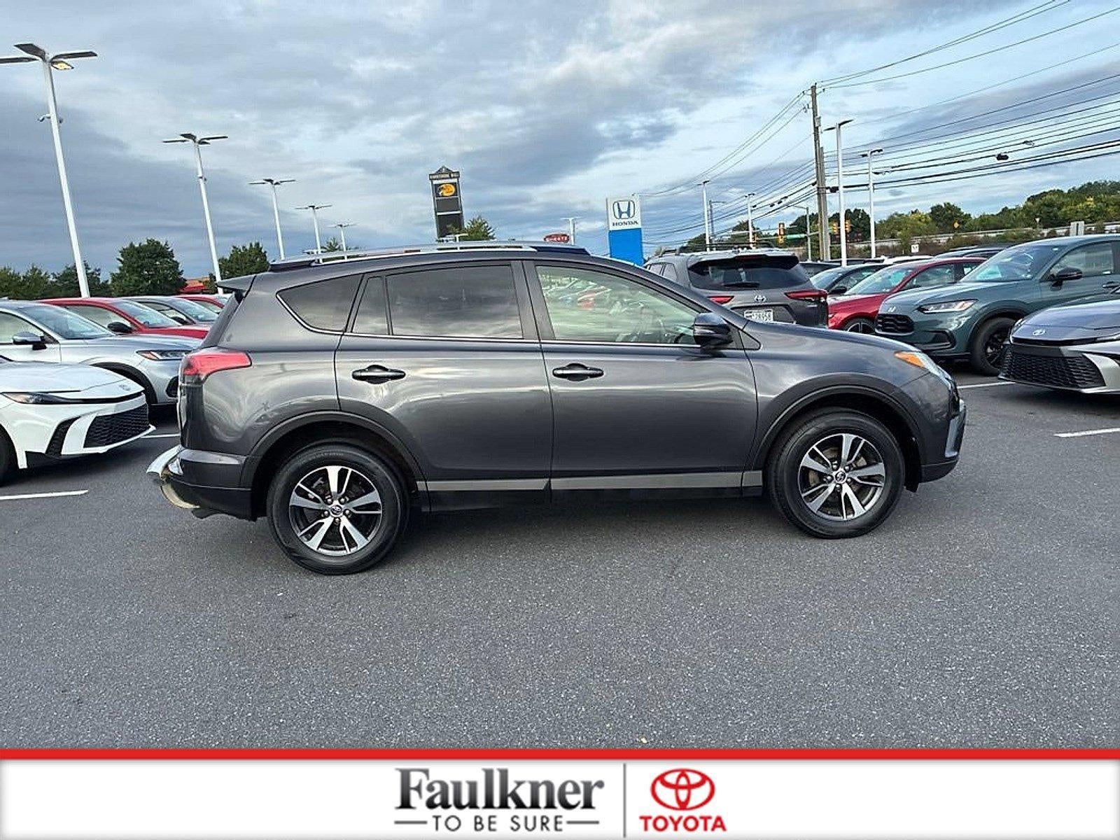2018 Toyota RAV4 XLE AWD (Natl)