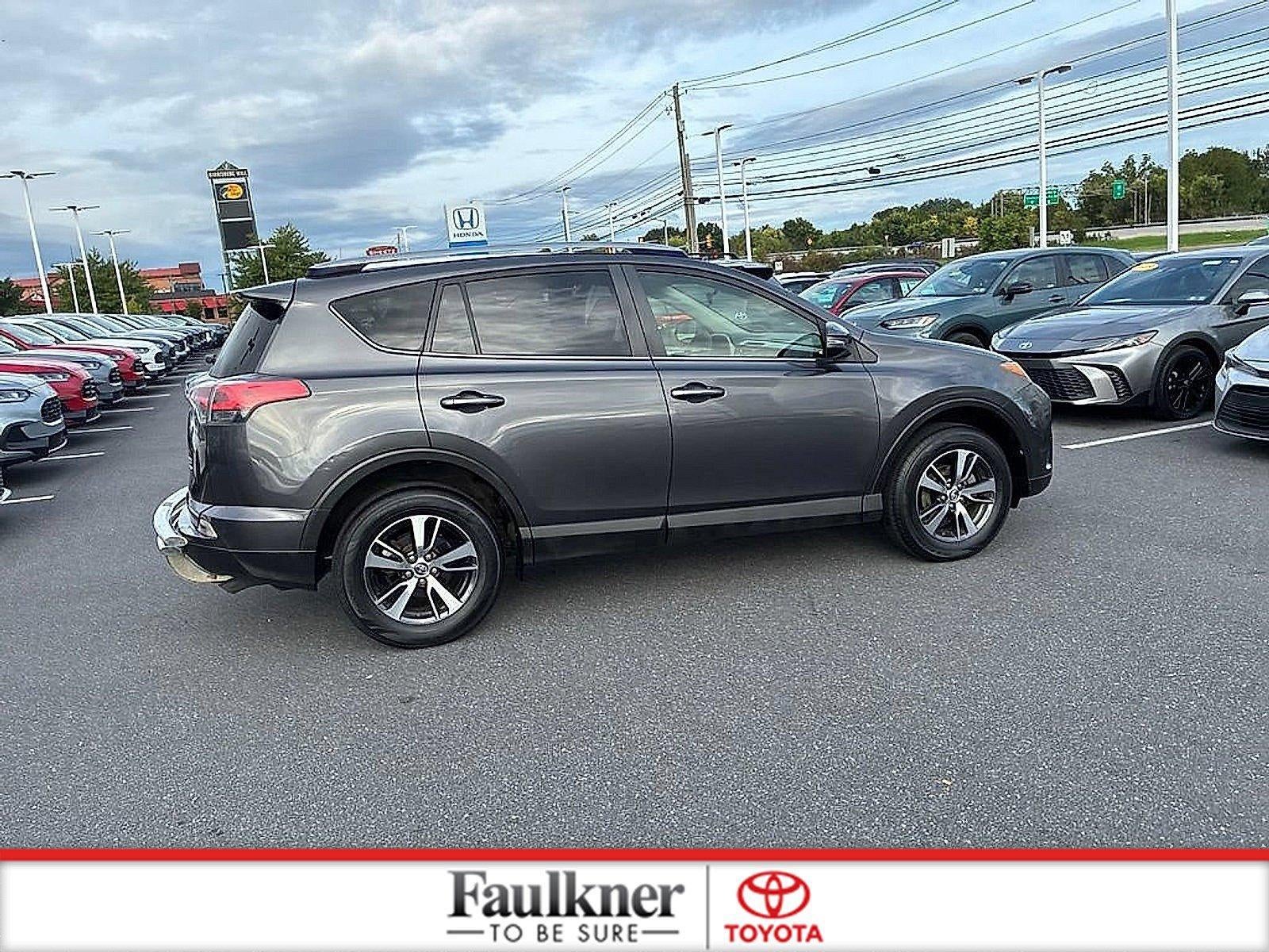 2018 Toyota RAV4 XLE AWD (Natl)
