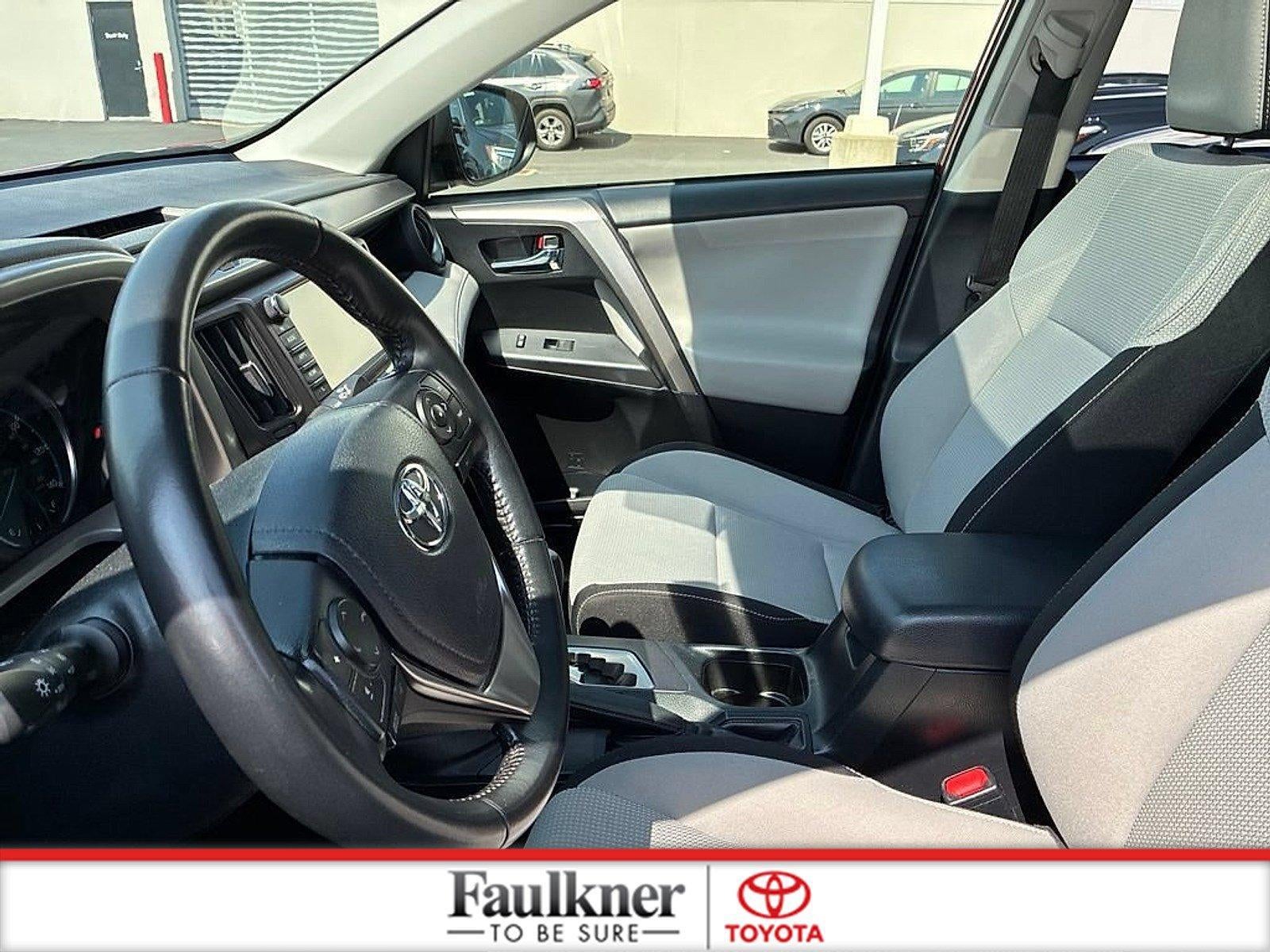 2018 Toyota RAV4 Hybrid XLE AWD (Natl)