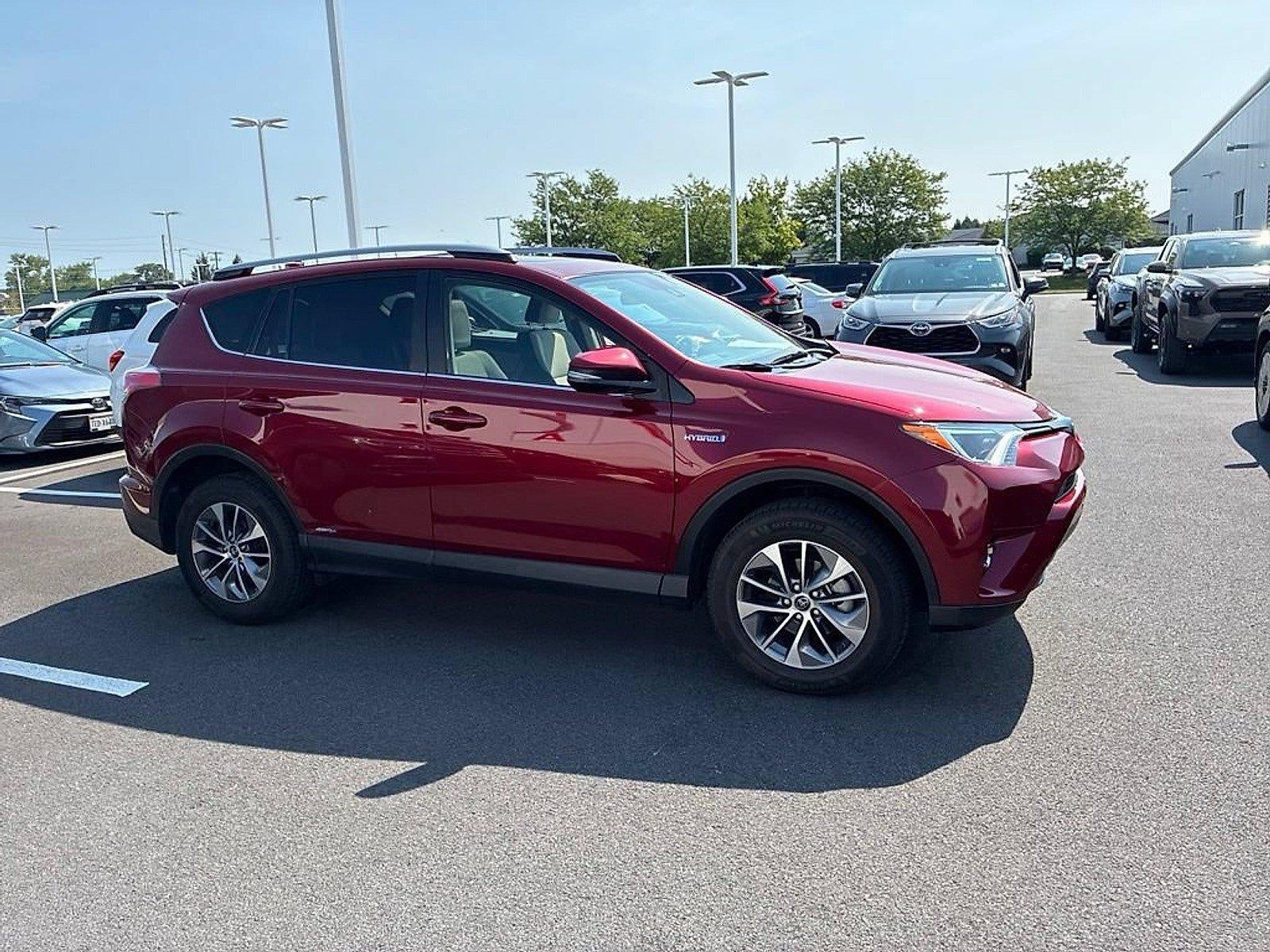 2018 Toyota RAV4 Hybrid XLE AWD (Natl)
