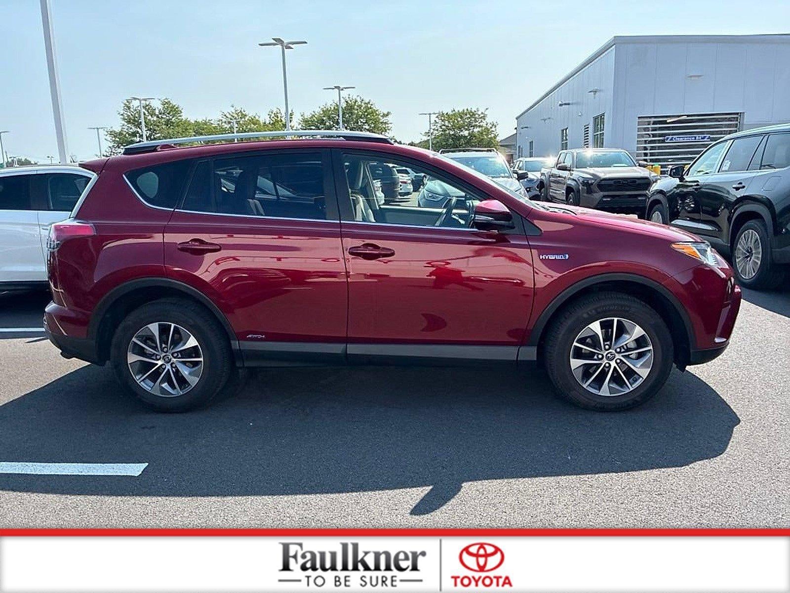 2018 Toyota RAV4 Hybrid XLE AWD (Natl)