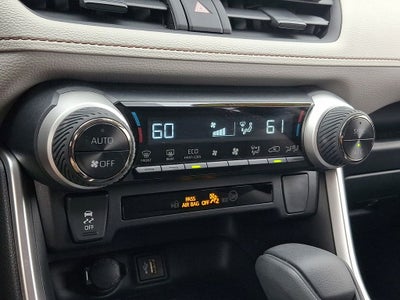 2025 Toyota RAV4 Hybrid XLE AWD (Natl)