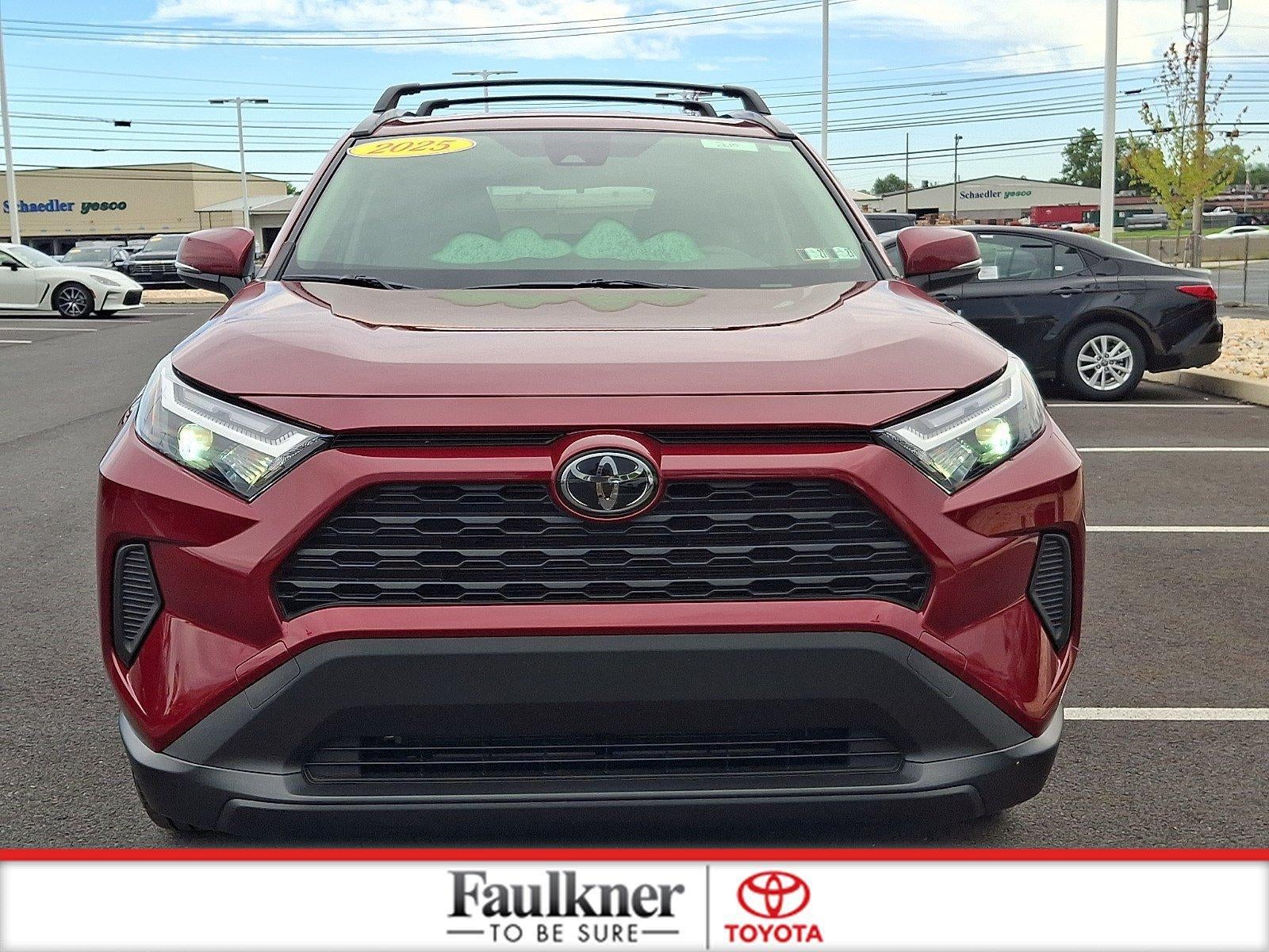 2025 Toyota RAV4 Hybrid XLE AWD (Natl)
