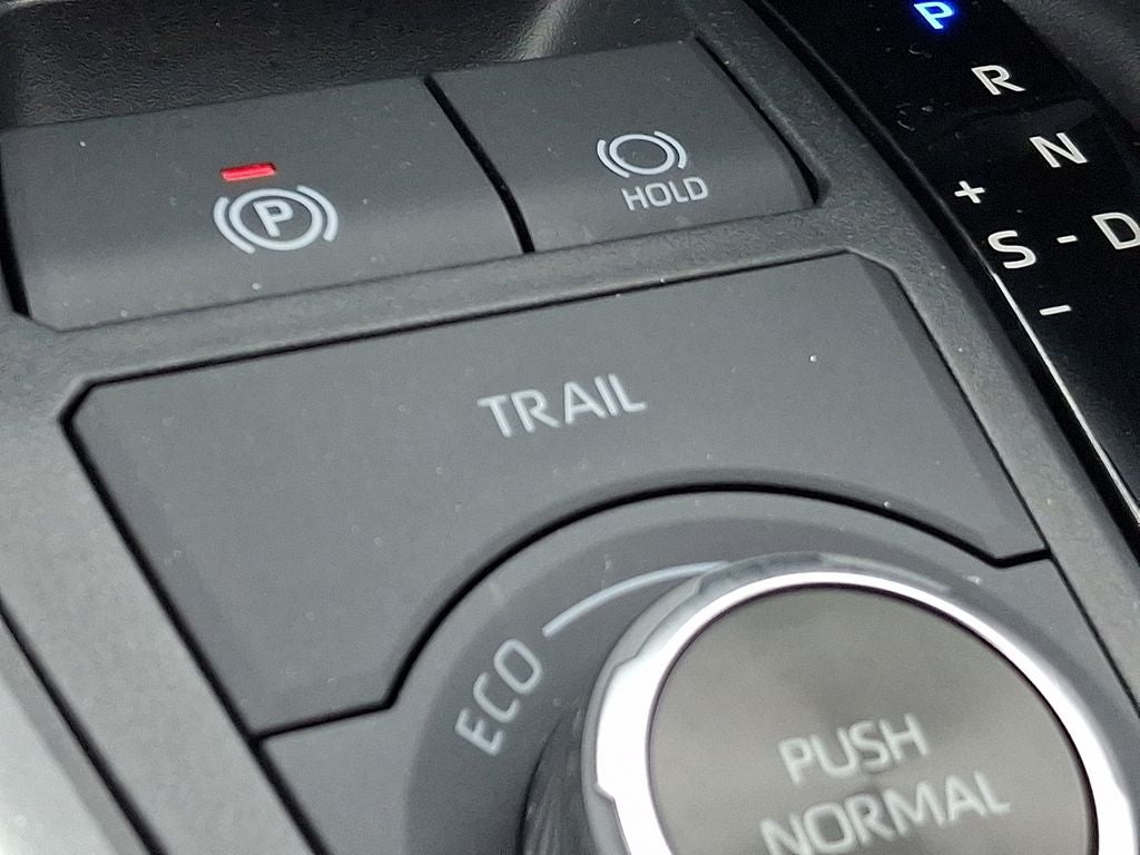 2025 Toyota RAV4 Hybrid XLE AWD (Natl)
