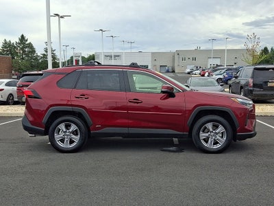 2025 Toyota RAV4 Hybrid XLE AWD (Natl)