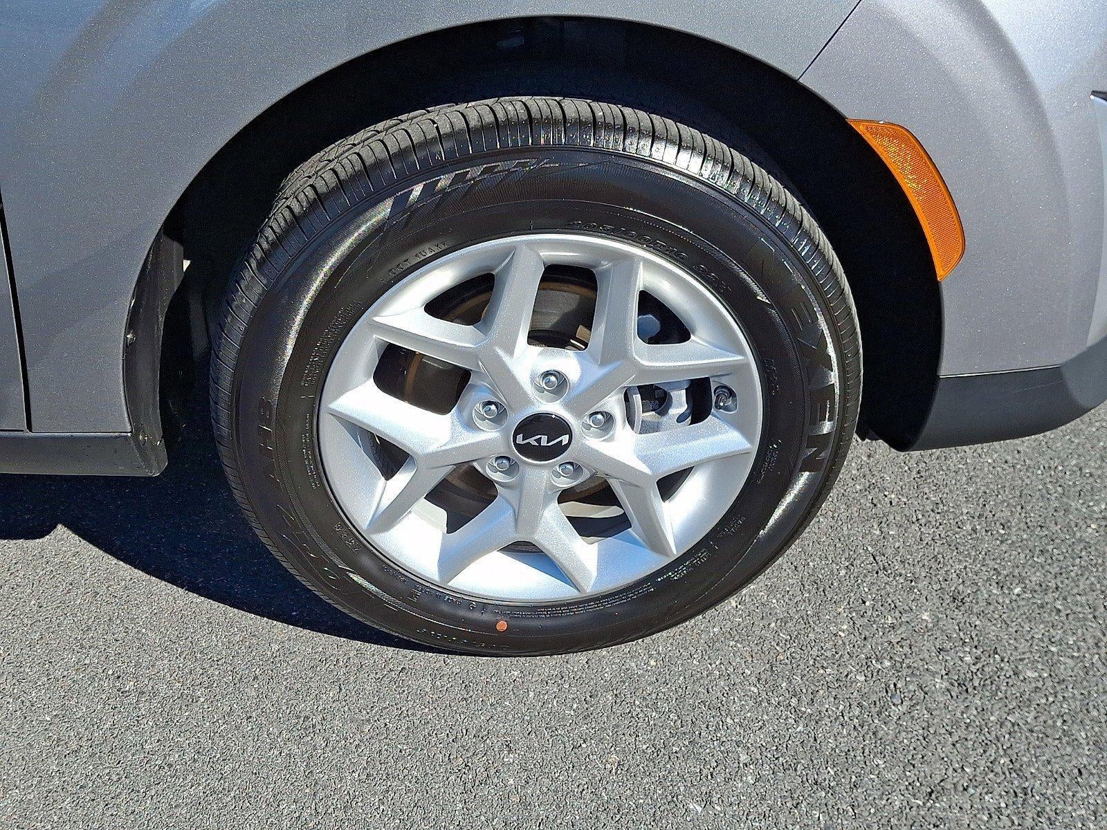 2025 Kia Soul LX FWD