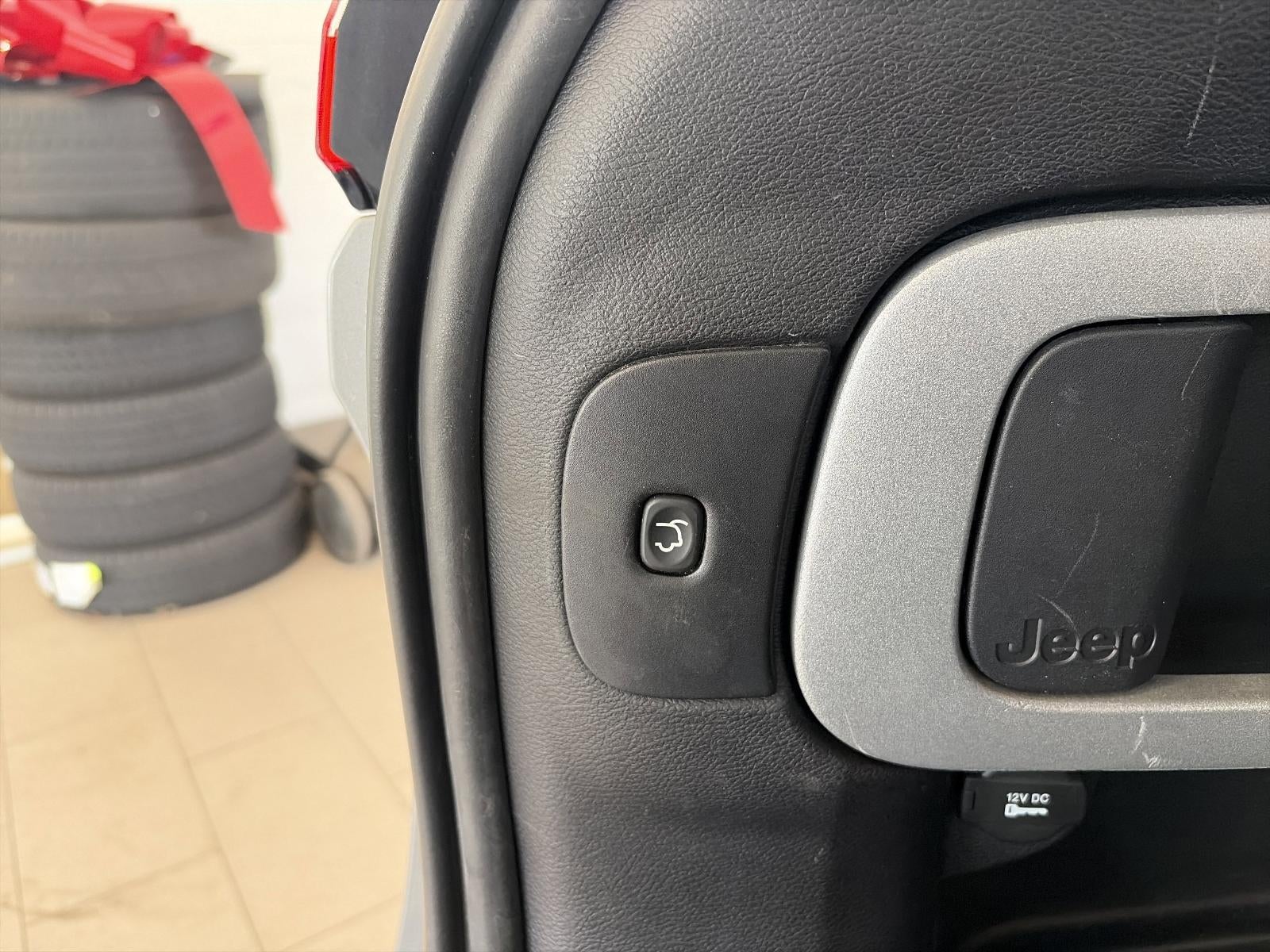 2016 Jeep Cherokee 4WD 4dr Trailhawk