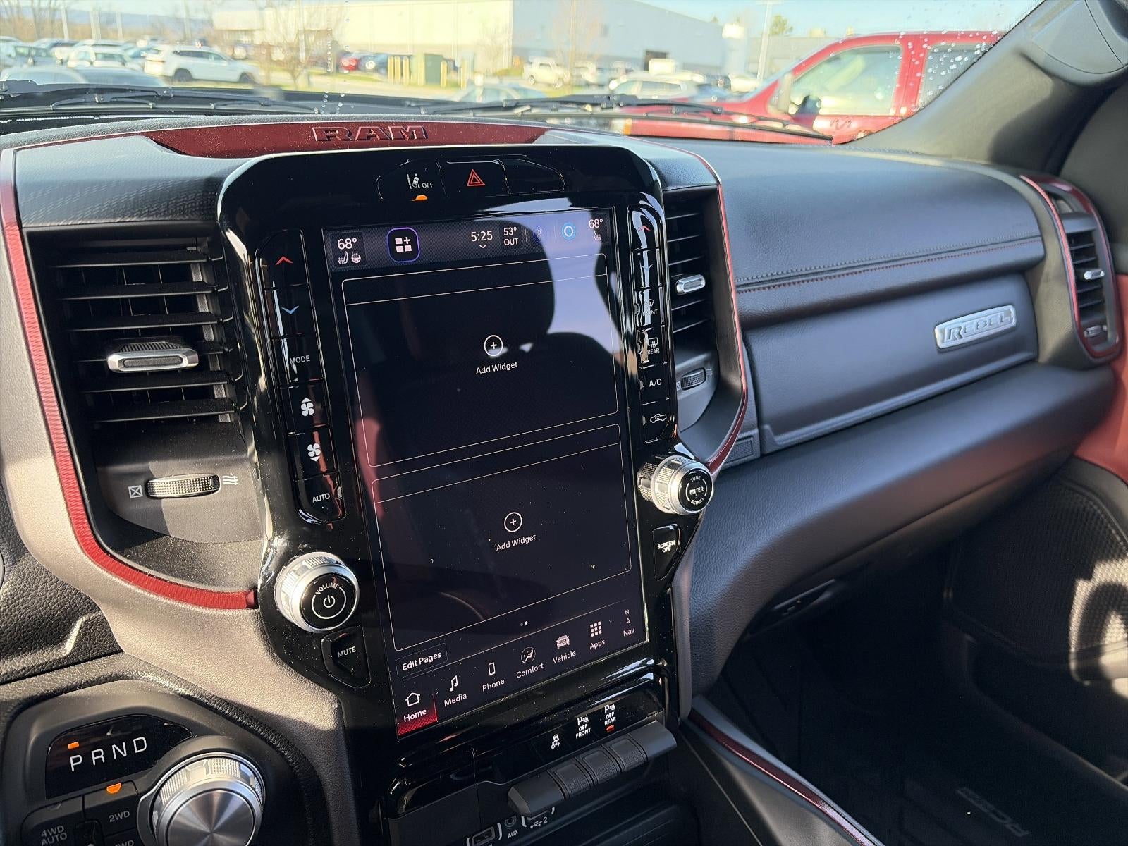 2025 RAM 1500 Rebel 4x4 Crew Cab 5'7" Box