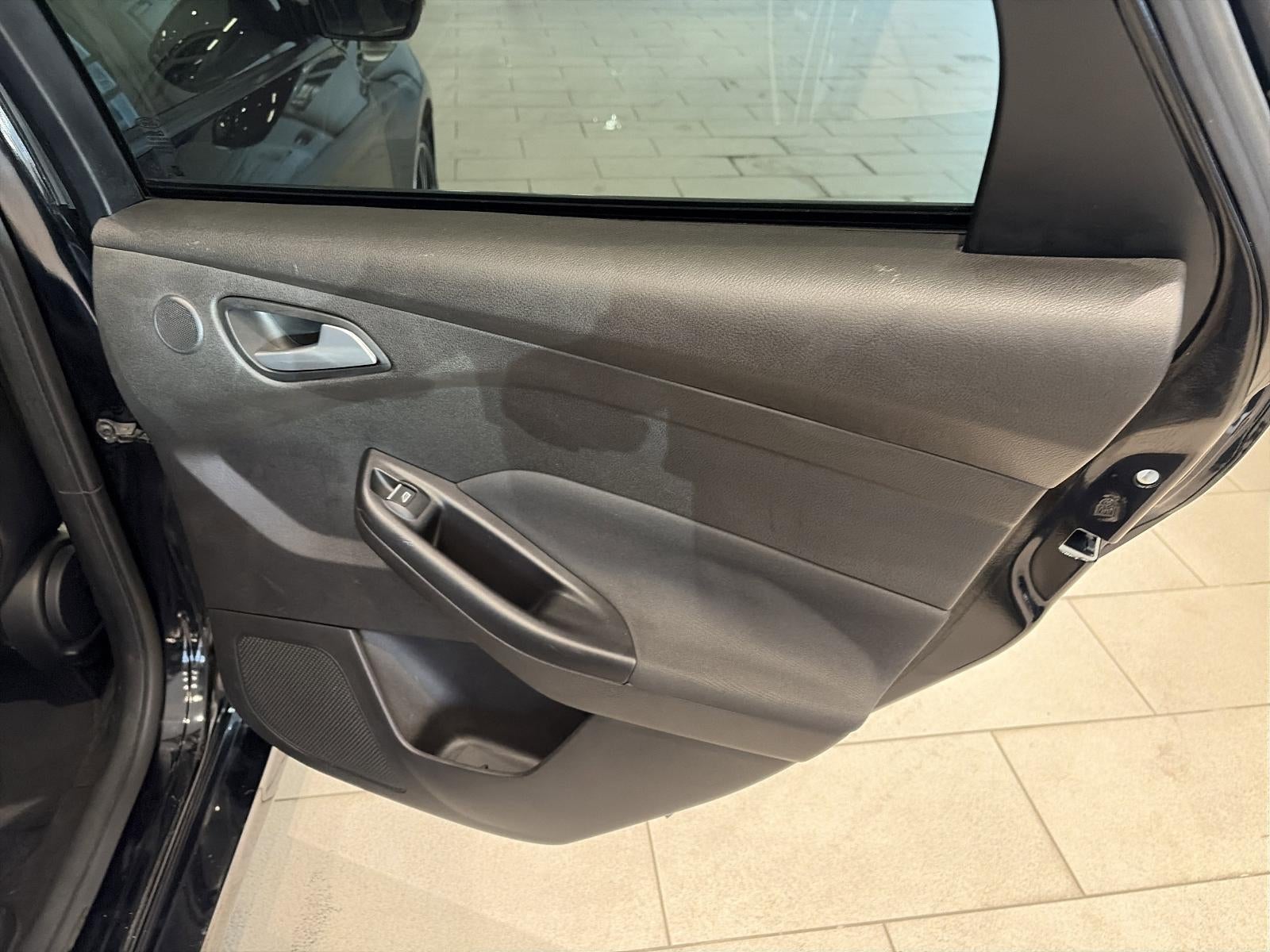 2016 Ford Focus 5dr HB ST