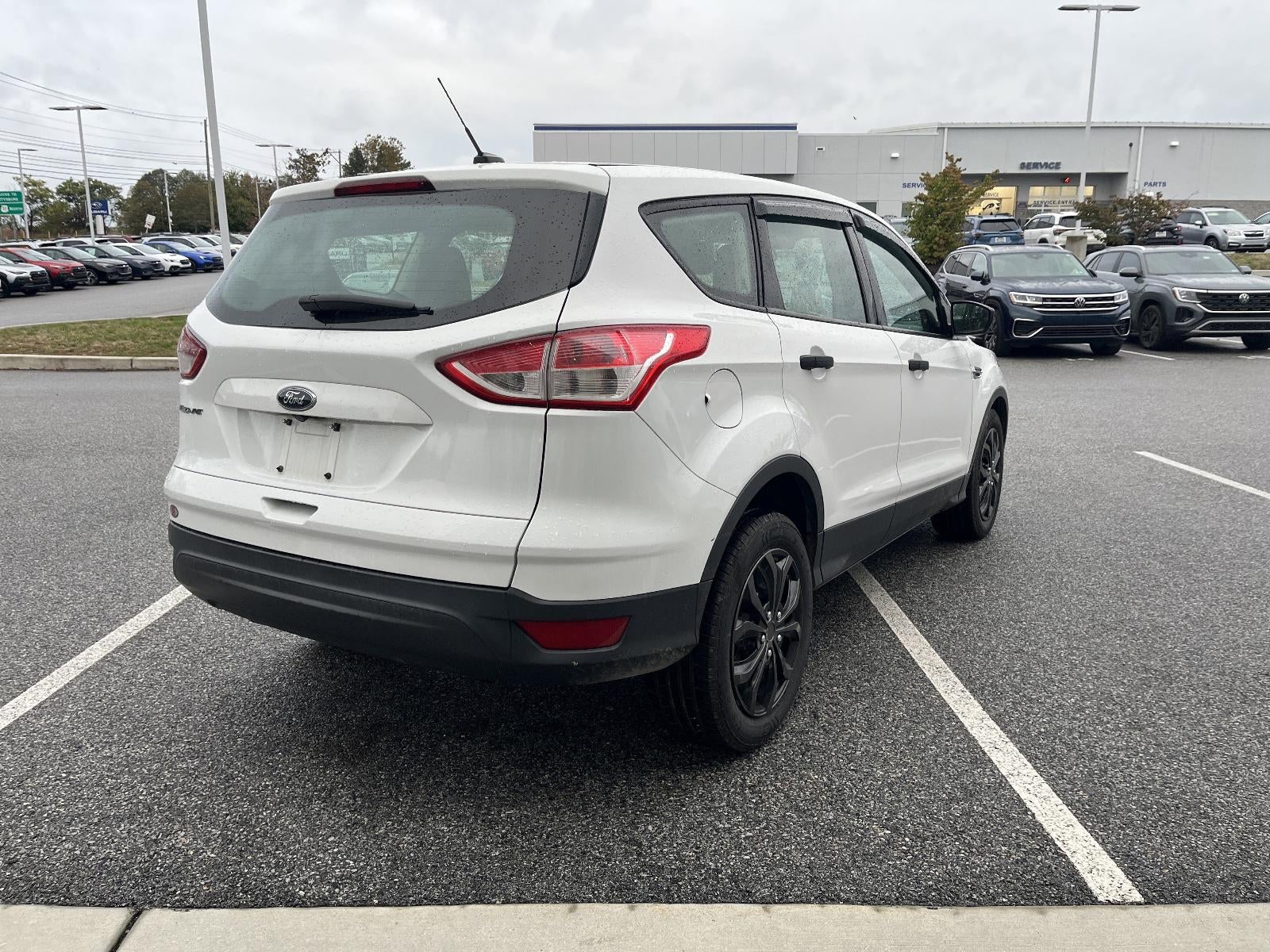 2015 Ford Escape FWD 4dr S