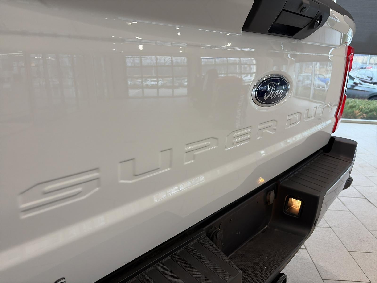 2024 Ford Super Duty F-250 SRW XL 4WD Reg Cab 8' Box