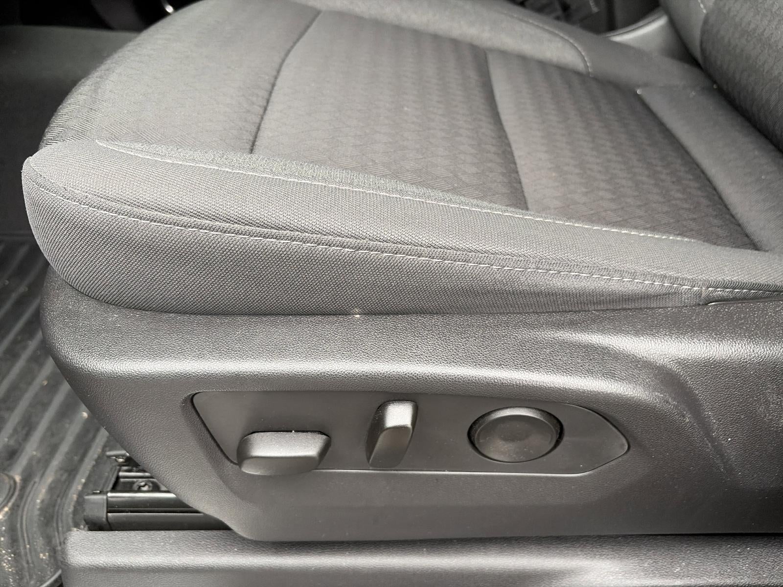 2023 Chevrolet Silverado 1500 Crew Cab Short Box 4-Wheel Drive LT 2FL