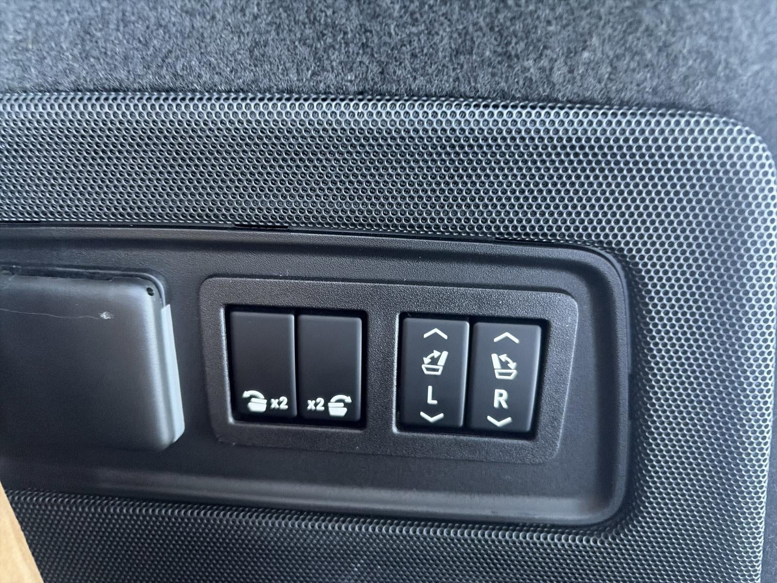 2023 Cadillac Escalade ESV AWD V-Series