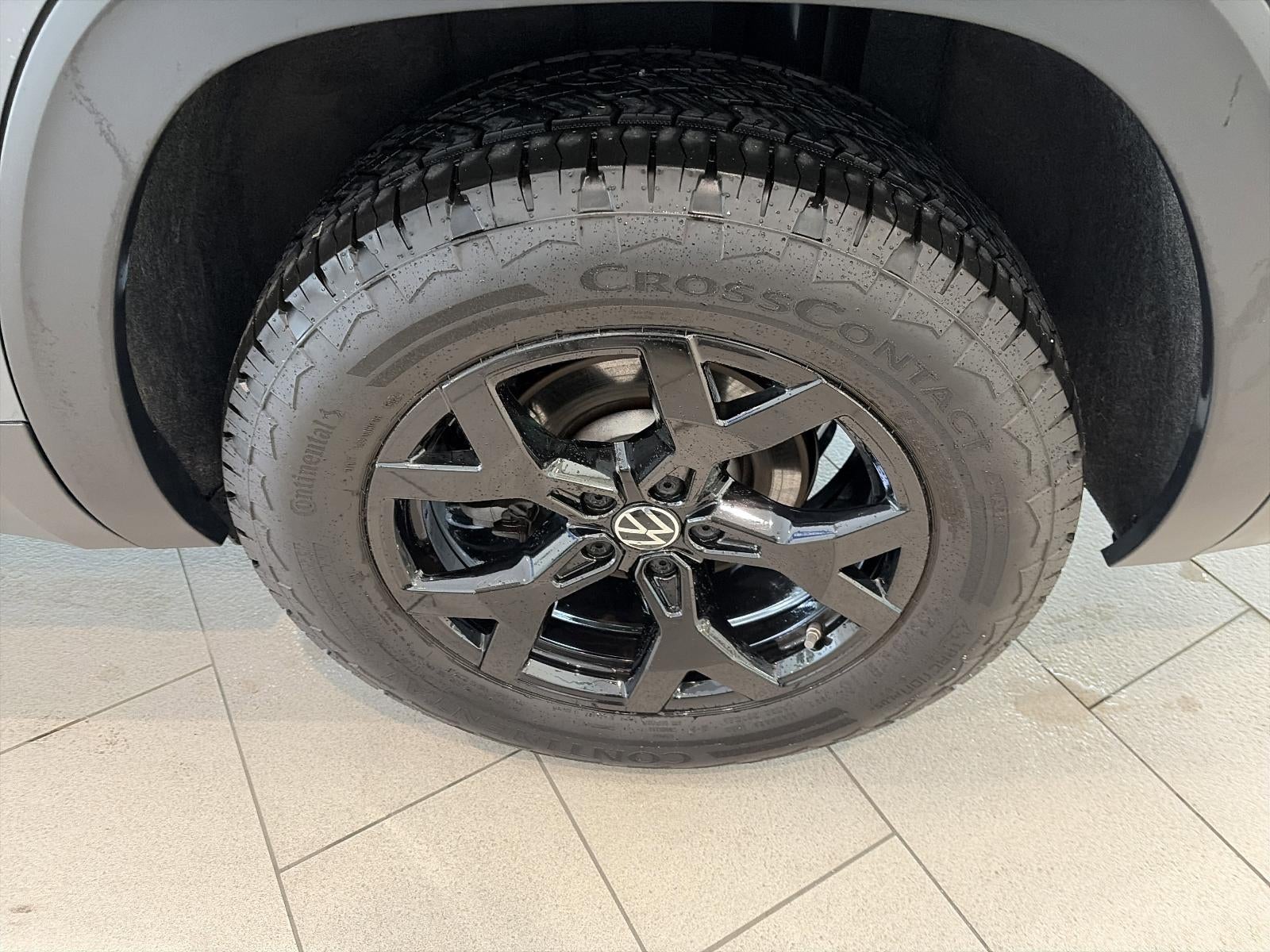2025 Volkswagen Atlas 2.0T Peak Edition 4MOTION