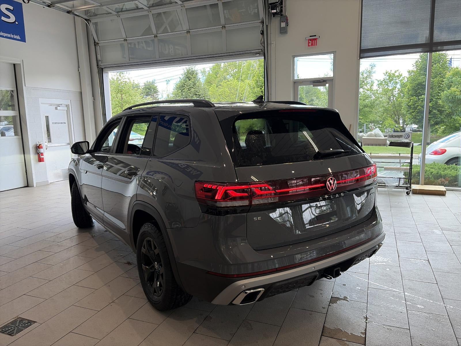 2025 Volkswagen Atlas 2.0T Peak Edition 4MOTION