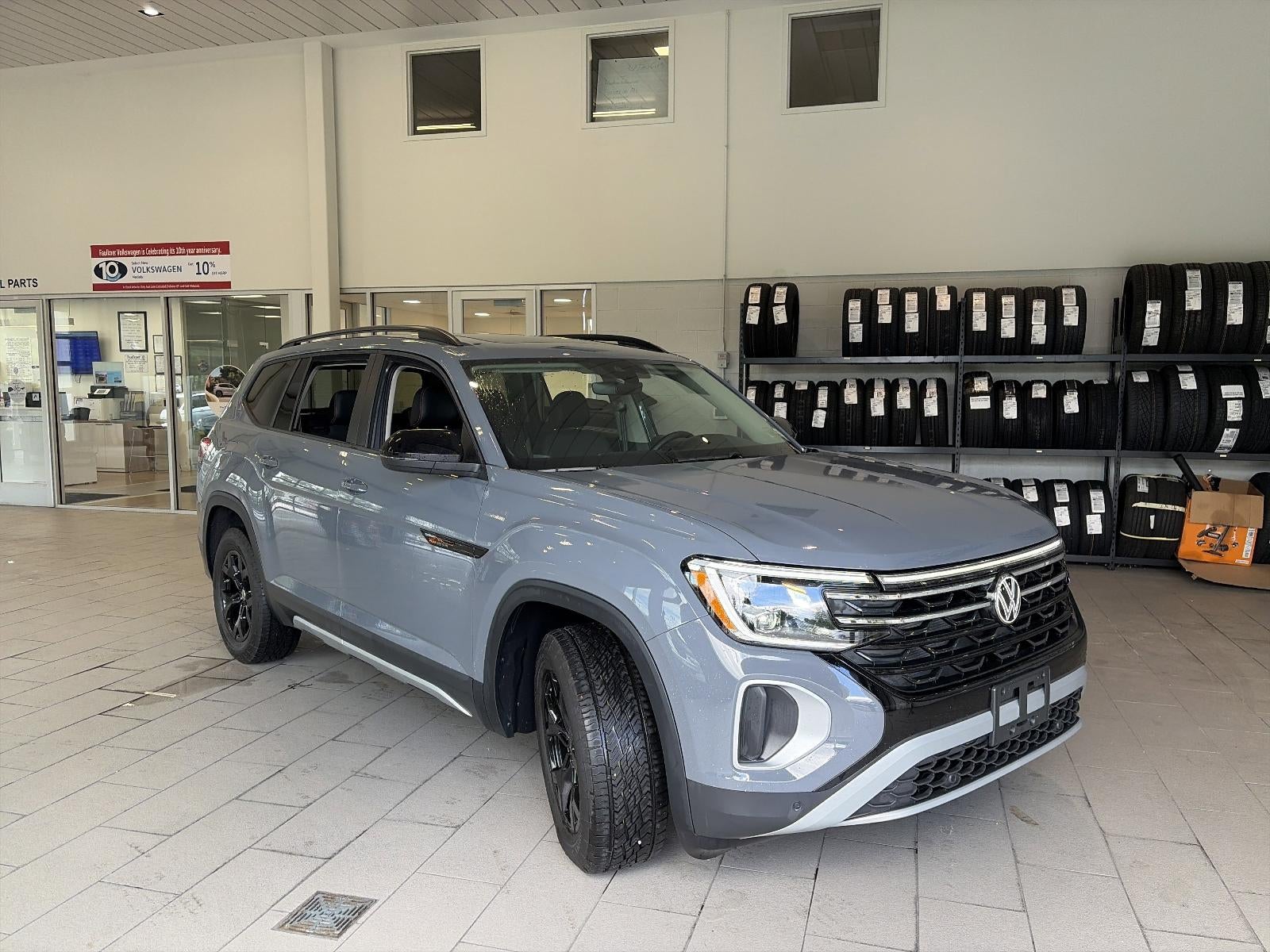 2025 Volkswagen Atlas 2.0T Peak Edition 4MOTION