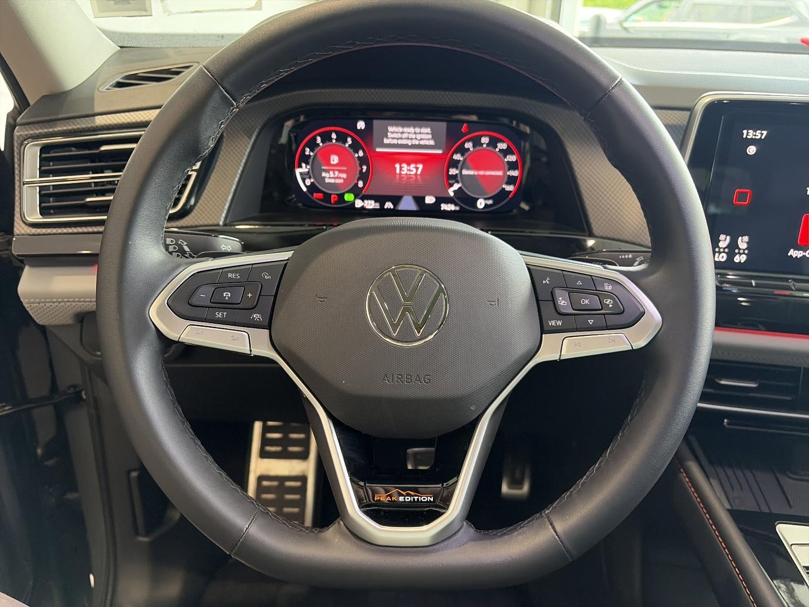 2025 Volkswagen Atlas 2.0T Peak Edition 4MOTION