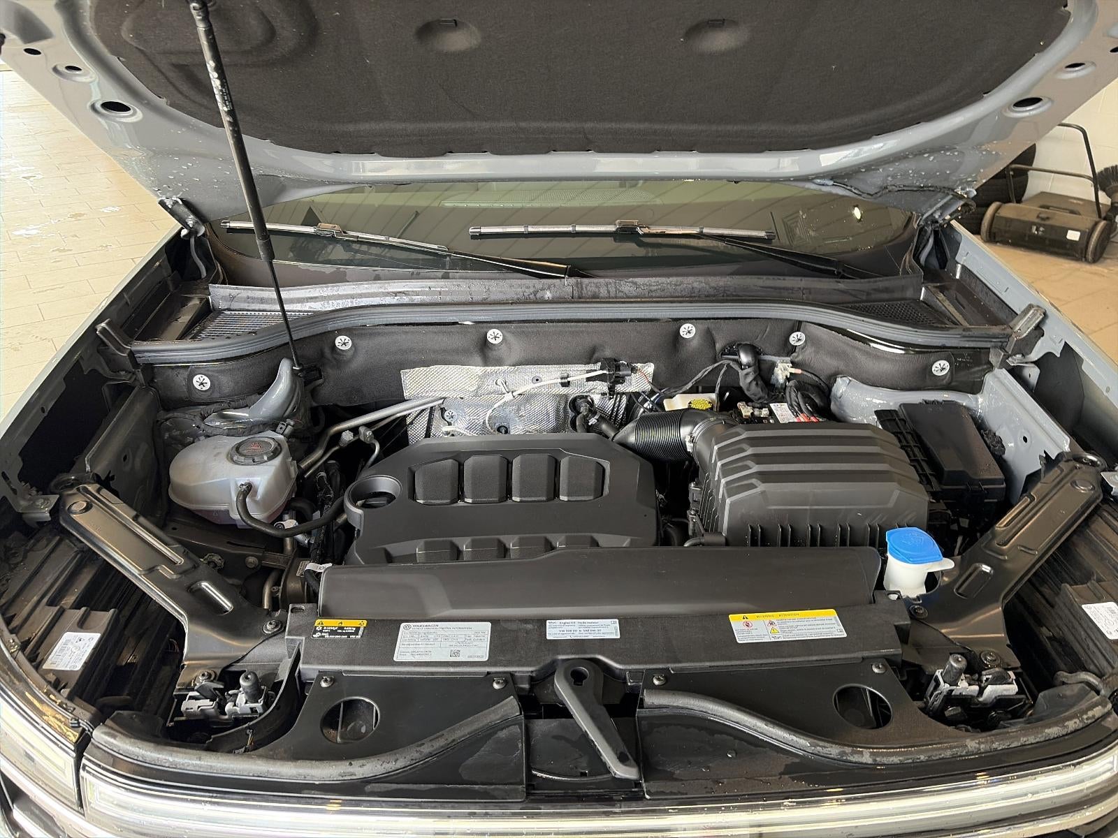 2025 Volkswagen Atlas 2.0T Peak Edition 4MOTION