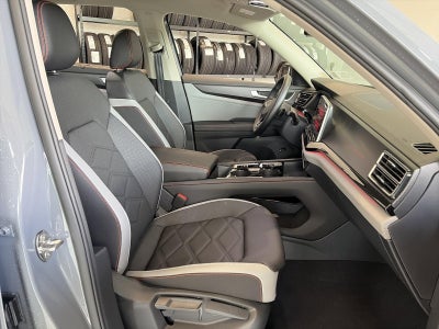2025 Volkswagen Atlas 2.0T Peak Edition 4MOTION