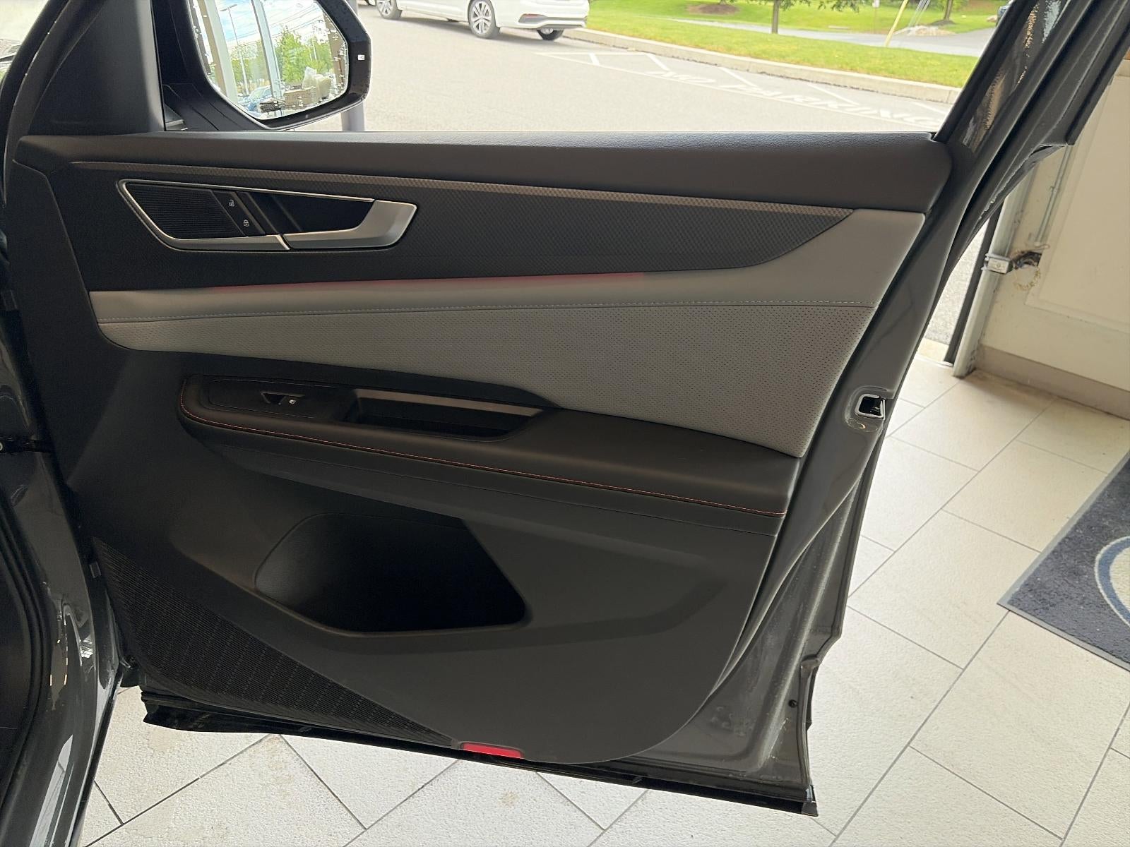 2025 Volkswagen Atlas 2.0T Peak Edition 4MOTION