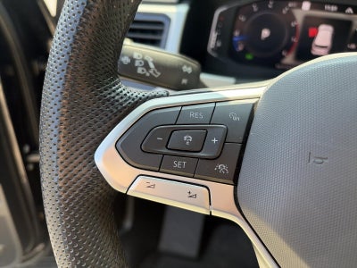 2023 Volkswagen Atlas Cross Sport 3.6L V6 SEL Premium R-Line 4MOTION