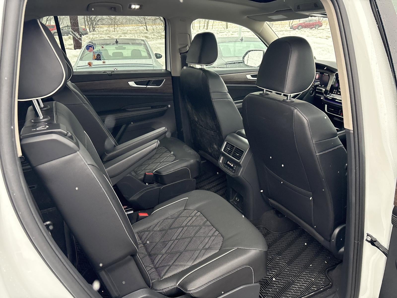 2024 Volkswagen Atlas 2.0T SEL Premium R-Line 4MOTION