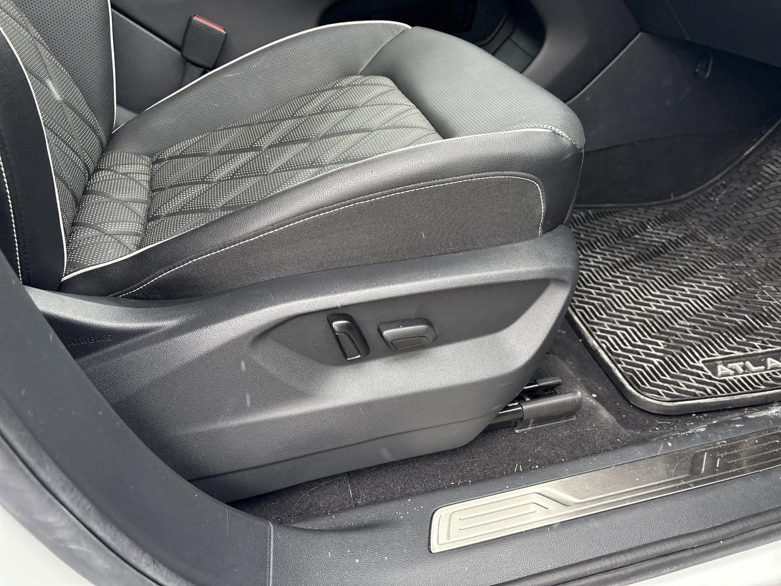 2024 Volkswagen Atlas 2.0T SEL Premium R-Line 4MOTION