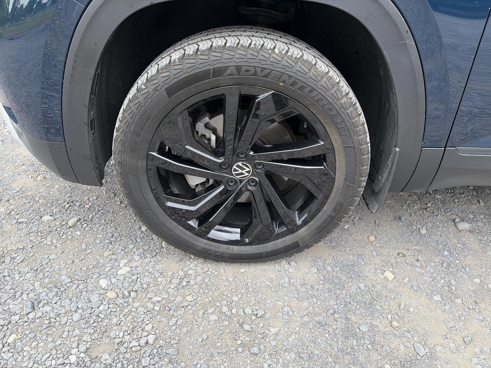 2023 Volkswagen Atlas 2.0T SE w/Technology 4MOTION